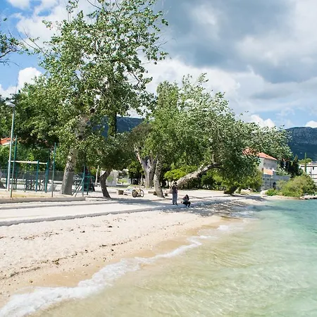 Gostinjska Kaštela